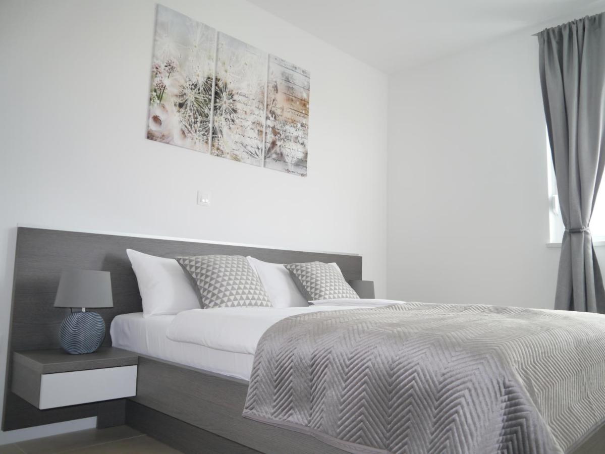 Apartamento Nova Excellence Novalja Exterior foto