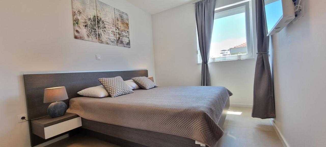 Apartamento Nova Excellence Novalja Exterior foto
